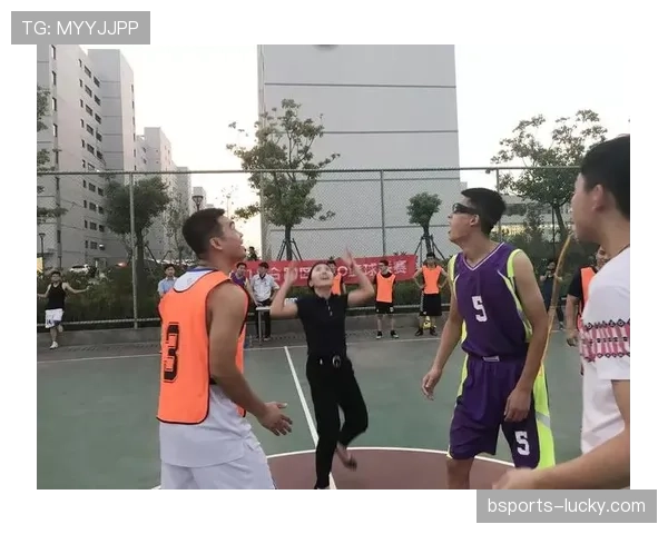 篮球比赛中不同投篮的比分计算规则解析